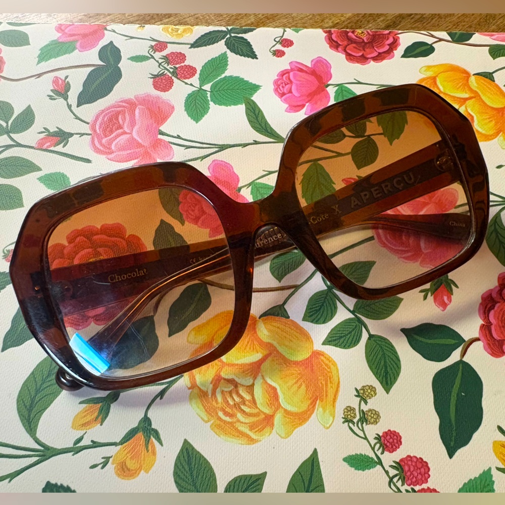 Aperçu Laurence Sunglasses in Chocolat